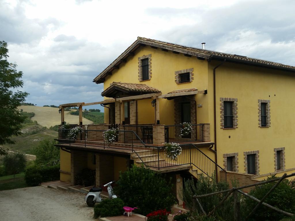 Agriturismo Tre Querce Penna San Giovanni Exterior foto